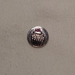 ✨4/$20✨ Cupcake Magnolia And Vine 18mm snap